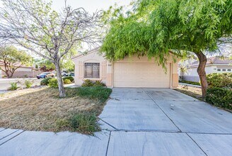 10993 Zampino St in Las Vegas, NV - Building Photo - Building Photo