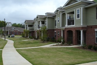 Magnolia Park in Milledgeville, GA - Building Photo - Building Photo