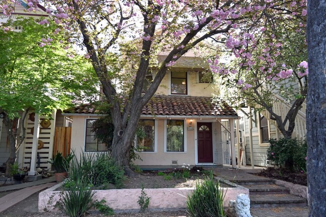 property at 2010 N St