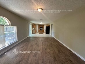 3165 Hoover Dr in Deltona, FL - Foto de edificio - Building Photo