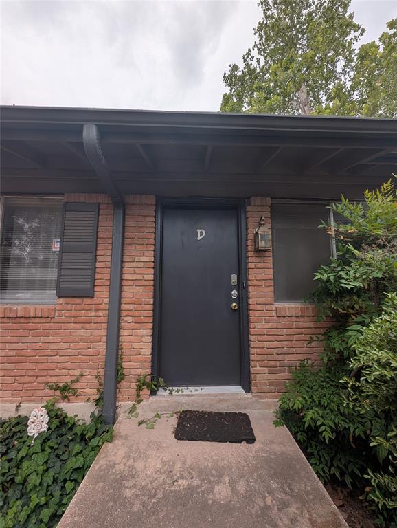 property at 6908 Circle S Rd