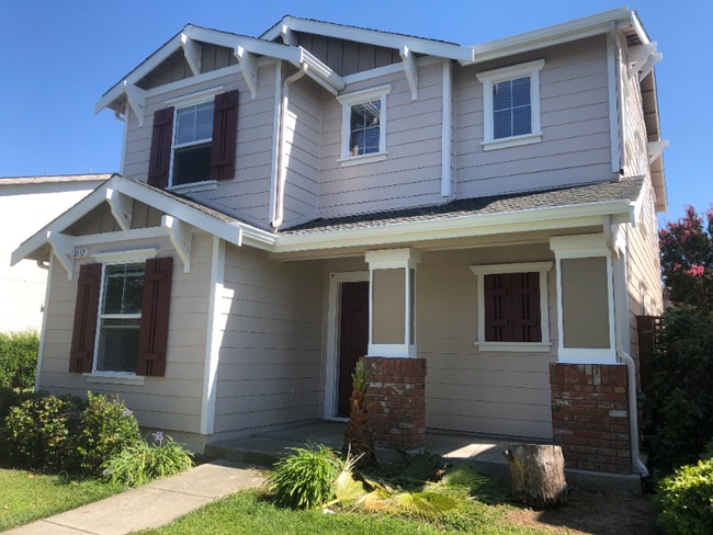 property at 3112 Puffin Cir