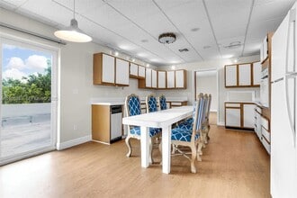 14820 Naranja Lakes Blvd in Homestead, FL - Foto de edificio - Building Photo