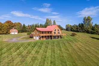 529 Cutler Corner Rd in Orange, VT - Building Photo - Building Photo