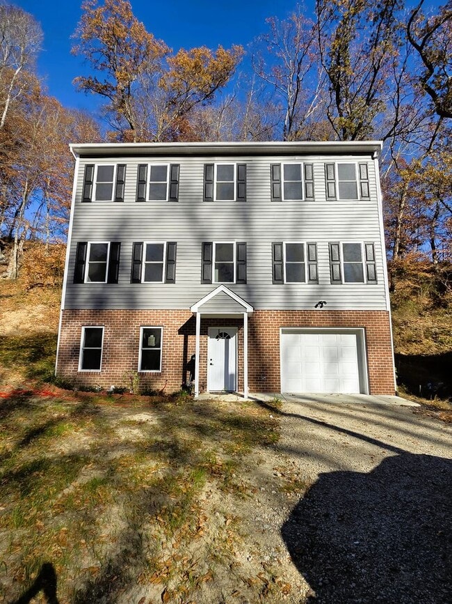 property at 3704 Glenwood Ave