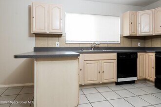 2252 SE Berkshire Blvd in Port St. Lucie, FL - Building Photo - Building Photo