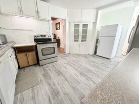 337 Maxwell St in Sarnia, ON - Building Photo