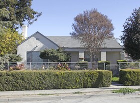 18852 Meekland Ave in Hayward, CA - Building Photo