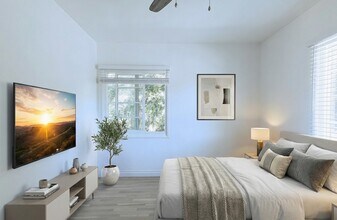 1553 Riverside Dr in Glendale, CA - Building Photo - Building Photo