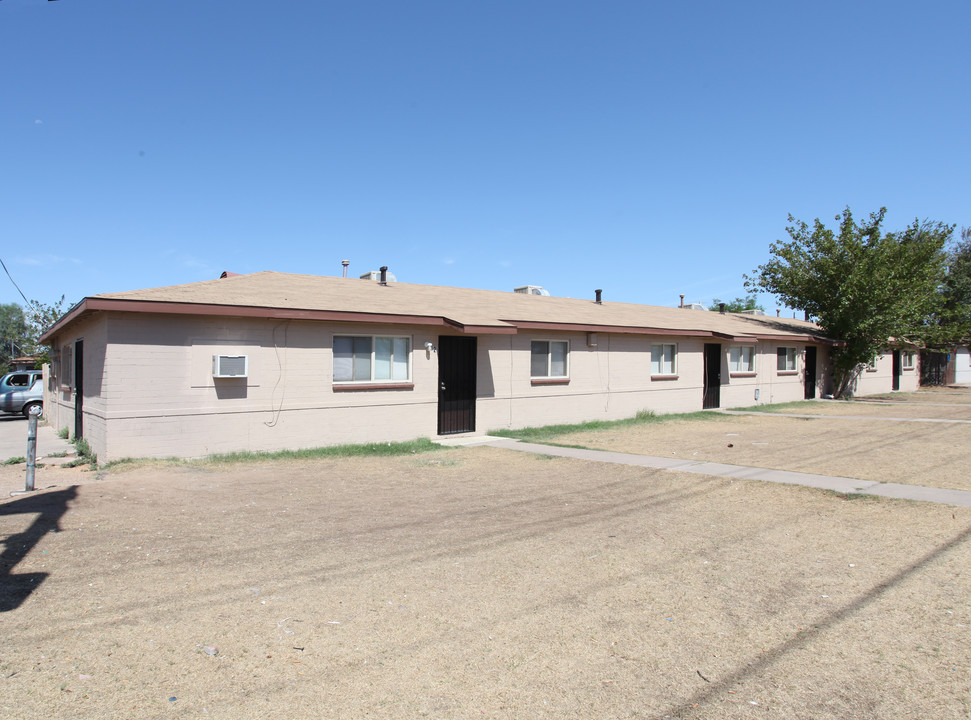 Mountainview Apartments in Phoenix, AZ - Building Photo