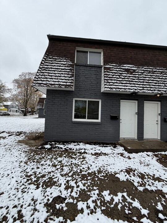 1530 Genessee Ave in Columbus, OH - Building Photo