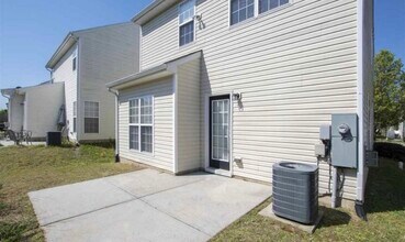 4442 Snowcrest Ln in Raleigh, NC - Foto de edificio - Building Photo