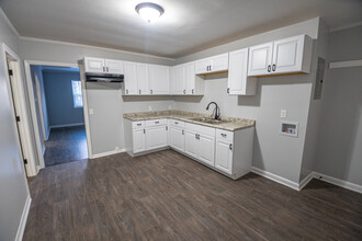 2211 Morehead Ave in Durham, NC - Building Photo - Interior Photo