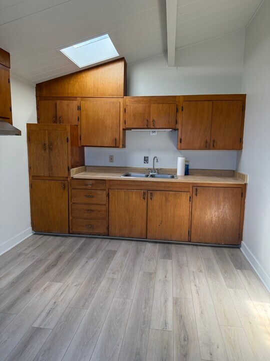 1798 San Pablo Ave in Seaside, CA - Building Photo