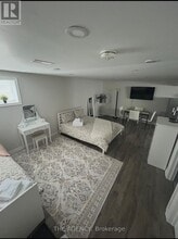 4206 Bloor St W in Toronto, ON - Building Photo - Building Photo