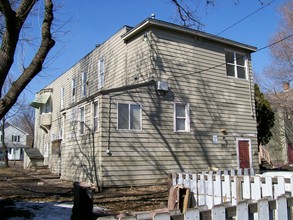 3225 Cedar Ave S in Minneapolis, MN - Building Photo - Building Photo