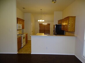 610 N Wayne Ave in Lubbock, TX - Building Photo - Building Photo