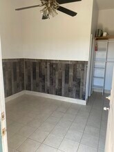 7223 Neiman Rd, Unit Cabin Room in Brookshire, TX - Building Photo - Building Photo