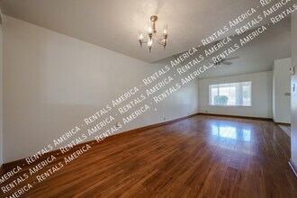 710 W Alamo Dr in Chandler, AZ - Foto de edificio - Building Photo