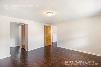 16 Detroit St SW in Grand Rapids, MI - Foto de edificio - Building Photo