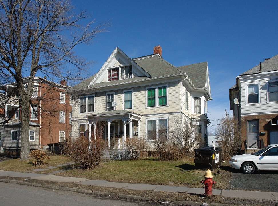 648-650 Wethersfield Ave in Hartford, CT - Building Photo