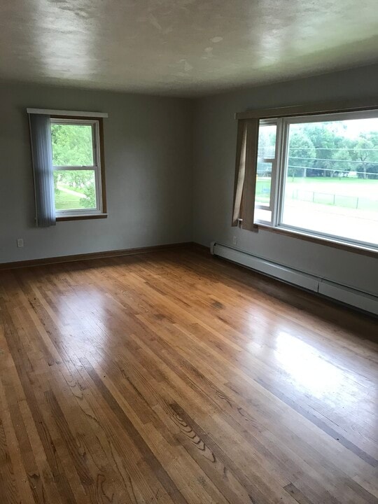 1035 N Bristol St, Unit #4 in Sun Prairie, WI - Building Photo