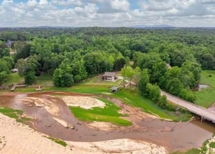 398 Sloan Rd in Lyman, SC - Building Photo - Building Photo