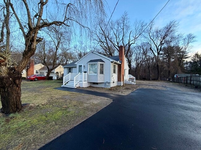 property at 22 Simpson Cir