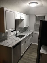 Frankie Court Apartments in North Fort Myers, FL - Building Photo - Building Photo