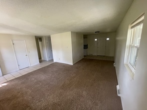 4203 Keener Dr in Salem, IL - Building Photo - Building Photo