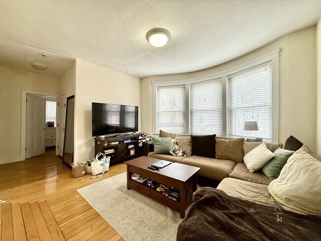 property at 674 Washington St