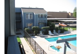 Orangewood Apartments in Lindsay, CA - Building Photo - Building Photo