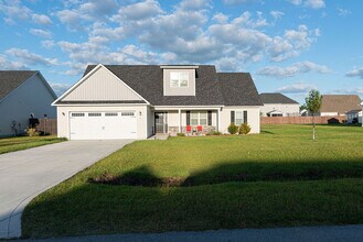308 Channel Run Ln in Sneads Ferry, NC - Building Photo - Building Photo