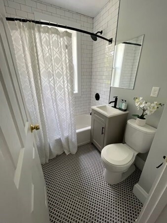236 Lafayette St, Unit 2 in Salem, MA - Building Photo - Building Photo