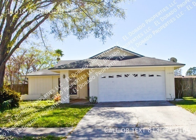 11018 Ashbourne Cir in Tampa, FL - Building Photo