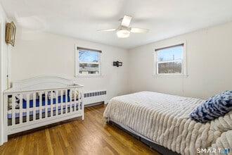 56 Westgate St in West Hartford, CT - Building Photo - Building Photo