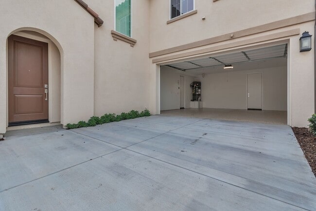 720 Olivier Dr in Placentia, CA - Building Photo - Building Photo