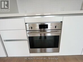 4015 The Exchange in Mississauga, ON - Building Photo - Building Photo