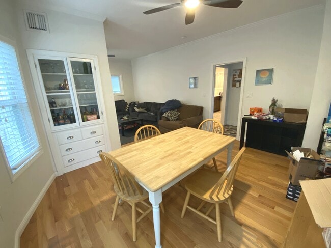 16 Watson St, Unit 2