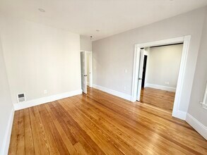71 Saxton St in Boston, MA - Building Photo - Building Photo