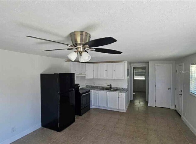 917 E 121st Ave in Tampa, FL - Building Photo - Building Photo