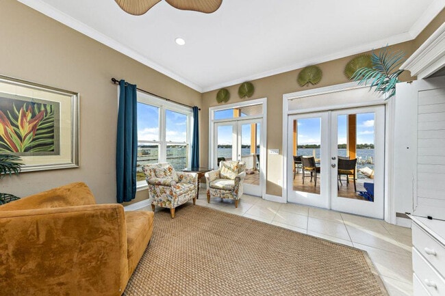 1244 W Lagoon Ave in Gulf Shores, AL - Foto de edificio - Building Photo