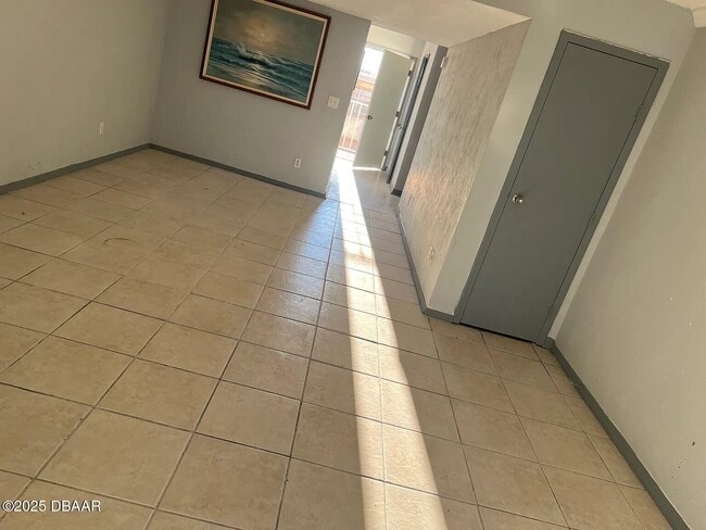 3760 S Atlantic Ave in Daytona Beach, FL - Building Photo - Building Photo