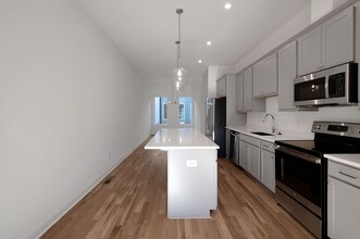 183 Moreland Ave SE in Atlanta, GA - Foto de edificio - Building Photo