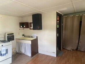 1249 Bausher Ave NW in Canton, OH - Building Photo - Building Photo