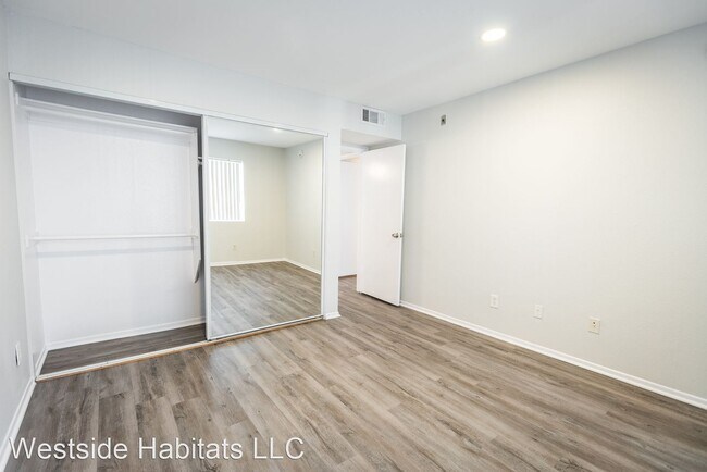 4406 Cahuenga - fully renovated unit in Toluca Lake in North Hollywood, CA - Building Photo - Building Photo