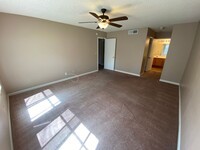 1575 W Warm Springs Rd in Henderson, NV - Building Photo - Building Photo