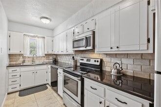 2203 Park Hill Dr in Fort Worth, TX - Building Photo - Building Photo