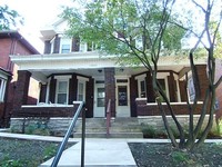 University Manor in Columbus, OH - Foto de edificio - Building Photo