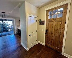 2608 NW Boulder Ridge Loop in Bend, OR - Building Photo - Building Photo